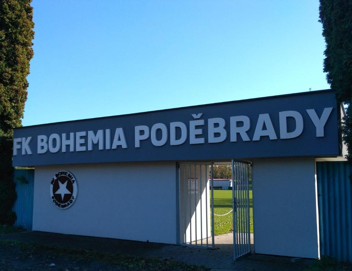 Homestay Poděbrady エクステリア 写真